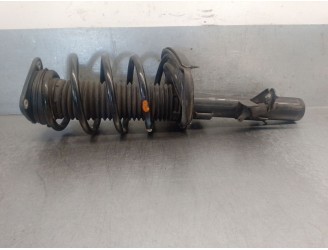 Recambio de amortiguador delantero izquierdo para ford focus iii 1.6 tdci referencia OEM IAM BV6118K001ABC 1710069 A0504038