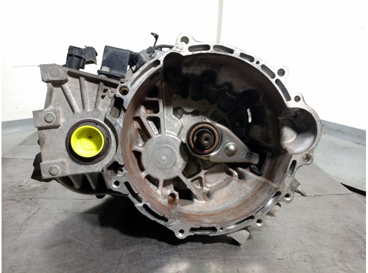 Recambio de caja cambios para hyundai i30 (fd) 1.6 crdi referencia OEM IAM S71767 4300023310 476639