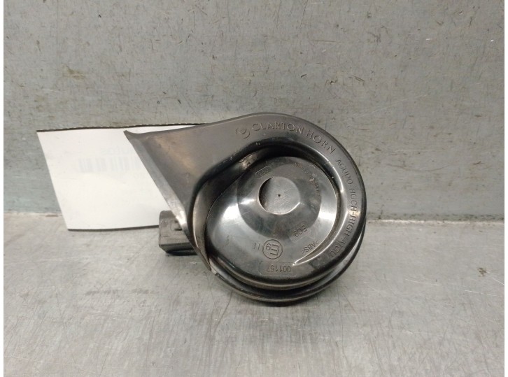 Recambio de claxon para bmw x5 (g05, f95) xdrive 45 e plug-in-hybrid referencia OEM IAM 7442770 61337442770 