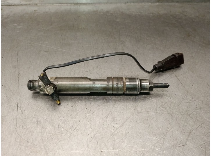 Recambio de inyector para seat cordoba vario (6k5) referencia OEM IAM 028130201R 028130201R 