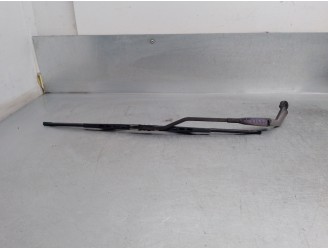 Recambio de brazo limpia trasero para kia carnival ii 2.9 crdi lx referencia OEM IAM 0K53Z67421A 