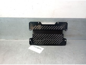 Recambio de amplificador para jaguar f-pace (x761) 2.0 td4 referencia OEM IAM FW9319C164BG C2D49635 