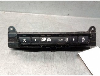 Recambio de mando multifuncion para jaguar f-pace (x761) 2.0 td4 referencia OEM IAM GX7314B790AL T2H19784 