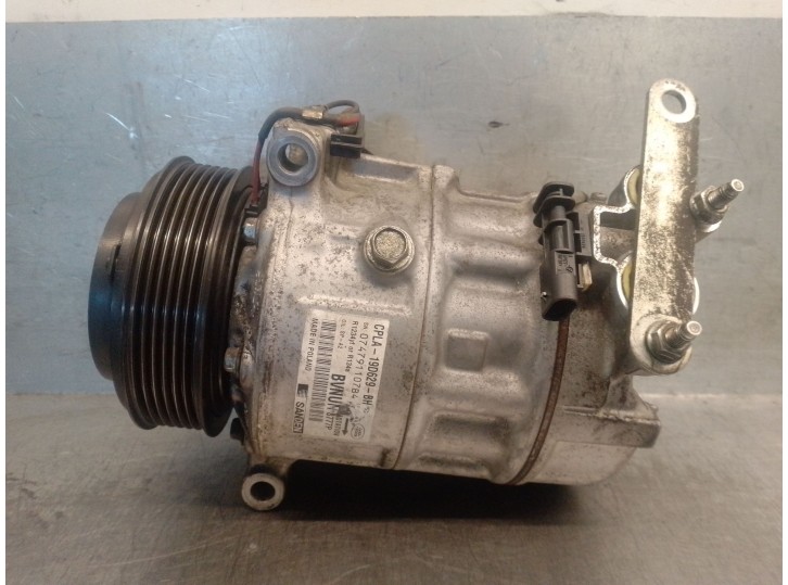 Replacement air conditioning compressor for Jaguar XE (X760) 2.0 D OEM IAM reference CPLA19D629BH C2D56291 BVNUN8777P