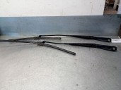 Recambio de brazo limpia delantero derecho para jaguar f-pace (x761) 2.0 td4 referencia OEM IAM HK8317527BA T4A1174 