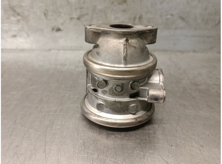 Recambio de valvula egr para audi a6 c6 (4f2) 2.4 referencia OEM IAM 06E131101A 06E131101C 