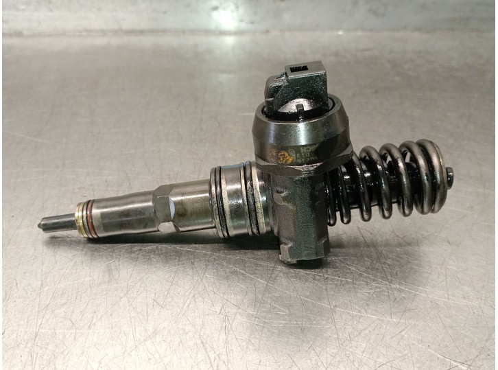 Recambio de inyector para audi a4 b6 avant (8e5) 1.9 tdi referencia OEM IAM 038130073BA 0414720216