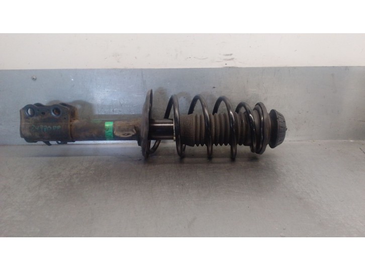 Recambio de amortiguador delantero derecho para toyota yaris (_p9_) 1.4 d-4d (nlp90_) referencia OEM IAM 485100D190 485100D190 