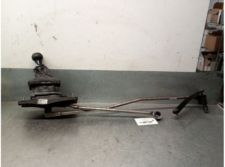 Recambio de palanca cambio para audi a4 b8 avant (8k5) 3.0 tdi quattro referencia OEM IAM 8K0711055F 8K0711055F 
