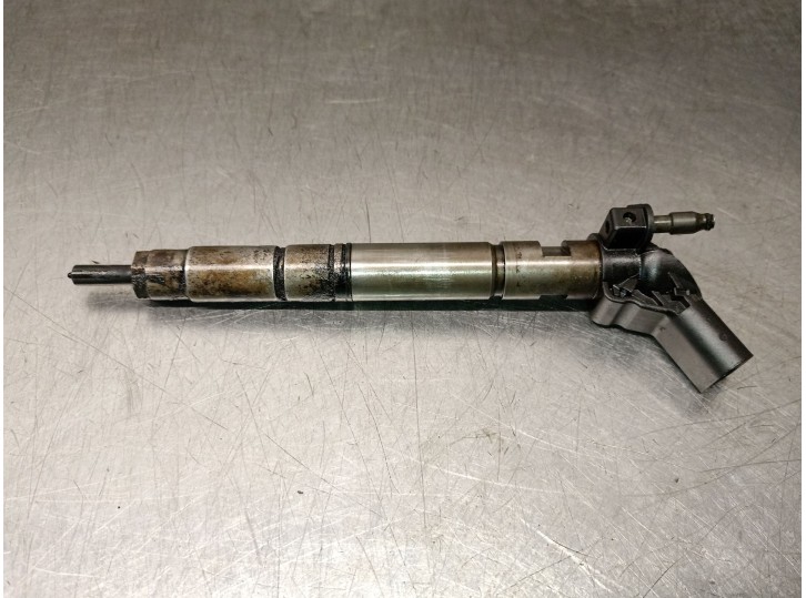 Recambio de inyector para audi q7 (4lb) 3.0 tdi quattro referencia OEM IAM 059130277CD 0445117022