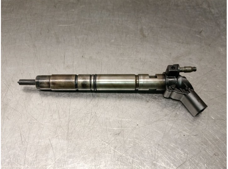 Recambio de inyector para audi q7 (4lb) 3.0 tdi quattro referencia OEM IAM 059130277CD 0445117022