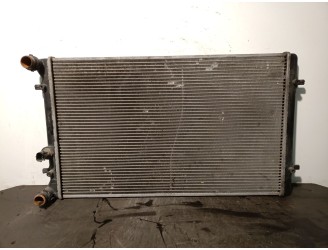 Recambio de radiador agua para volkswagen golf iv (1j1) 1.9 tdi referencia OEM IAM 1J0121253AD 