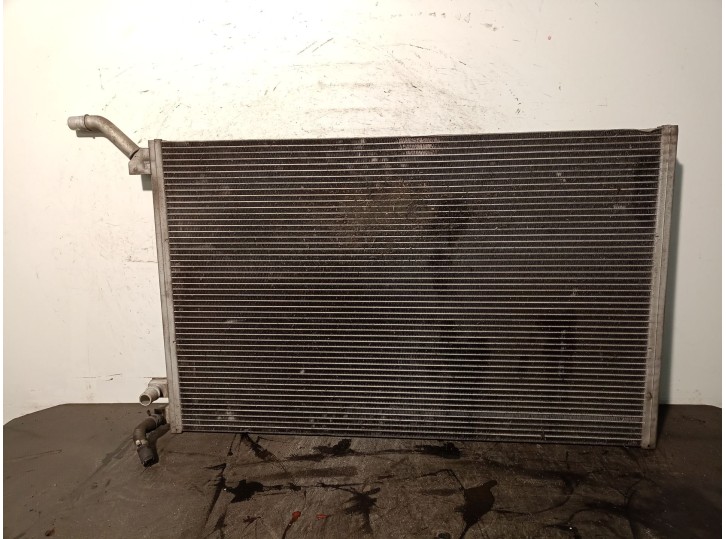 Recambio de radiador agua para jaguar xe (x760) 2.0 d referencia OEM IAM GX738K230BB 