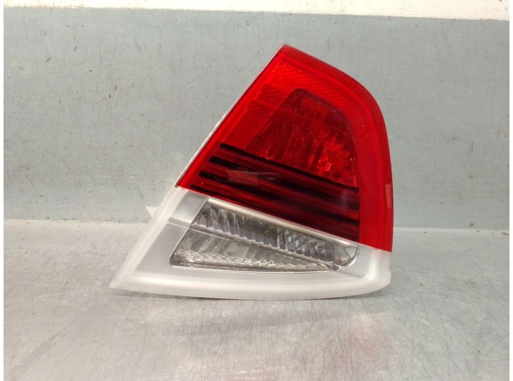 Recambio de piloto trasero porton derecho para bmw 3 (e90) 320 d referencia OEM IAM 6937460 63216937460 