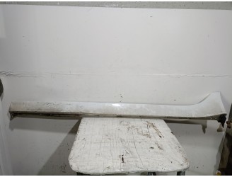 Recambio de faldon lateral para jaguar xe (x760) 2.0 d referencia OEM IAM T4N18963LML T4N18963LML 