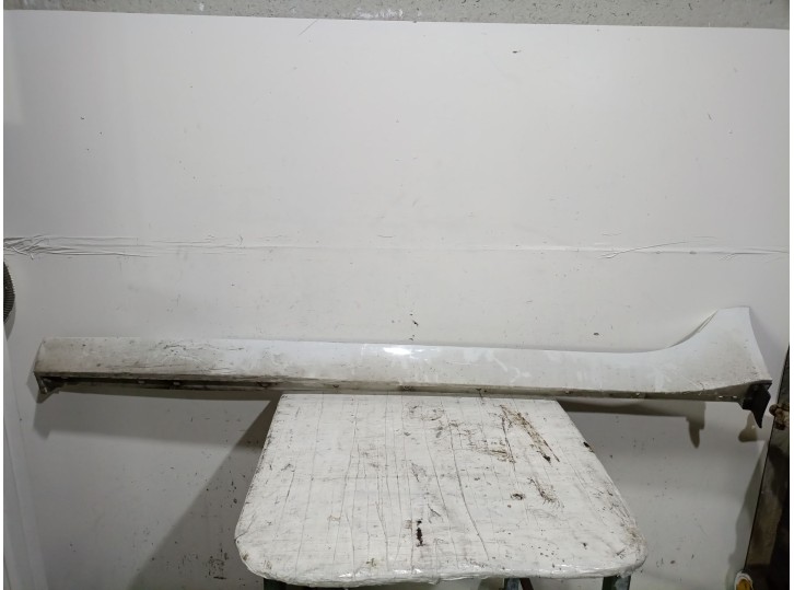 Recambio de faldon lateral para jaguar xe (x760) 2.0 d referencia OEM IAM T4N18963LML T4N18963LML 