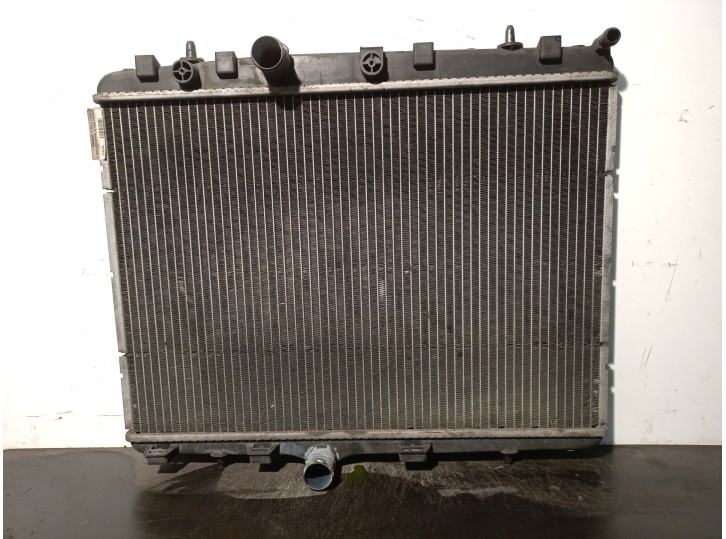 Replacement water radiator for Citroën C3 II (SC_) 1.6 HDI OEM IAM reference 9685852680 890960000 