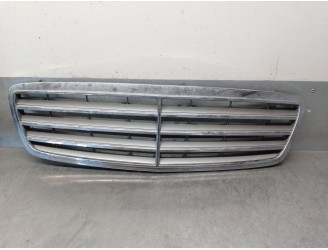Recambio de rejilla delantera para mercedes-benz clase c (w203) c 320 (203.064) referencia OEM IAM A2038800223 A20388001837246 