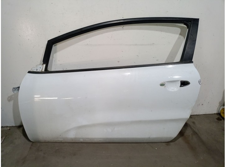 Replacement front left door for Kia Pro Cee'd (JD) 1.4 CVVT OEM IAM reference 76003A2700 76003A2700 
