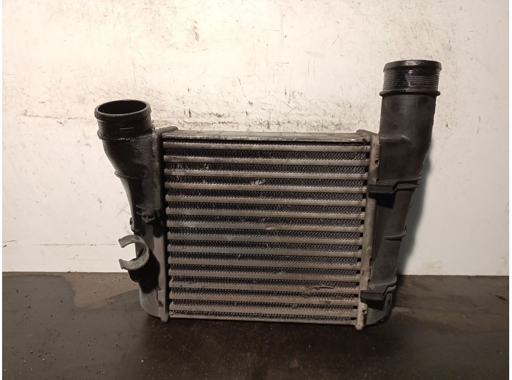 Recambio de intercooler para audi a4 b6 avant (8e5) 1.9 tdi referencia OEM IAM 8E0145805S 3058625 