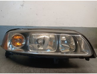 Recambio de faro derecho para volvo s60 berlina 2.4 cat referencia OEM IAM 30698826 8693592 89900256