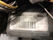 Recambio de faro derecho para volvo s60 berlina 2.4 cat referencia OEM IAM 30698826 8693592 89900256