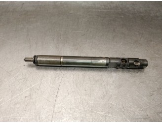 Recambio de inyector para ssangyong actyon sports i (qj) 2.0 xdi referencia OEM IAM A6640170121 EJBR04501D