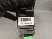 Replacement front right window regulator switch for Volvo S60 sedan 2.4 cat OEM IAM reference 30746075 30658117 