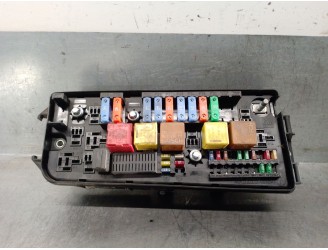 Recambio de caja reles / fusibles para opel vectra c (z02) 2.2 dti 16v (f69) referencia OEM IAM 13144709 
