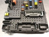 Recambio de caja reles / fusibles para volvo s60 berlina 2.4 cat referencia OEM IAM 8688264 