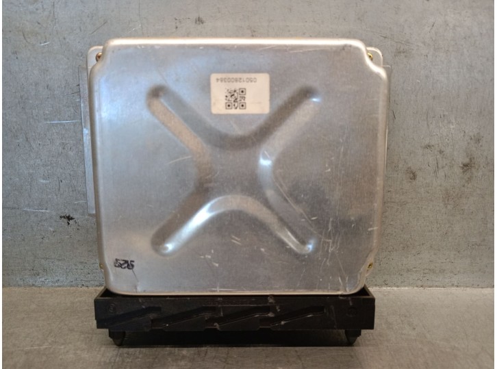 Recambio de centralita motor uce para volvo s60 berlina 2.4 cat referencia OEM IAM 08692554A 