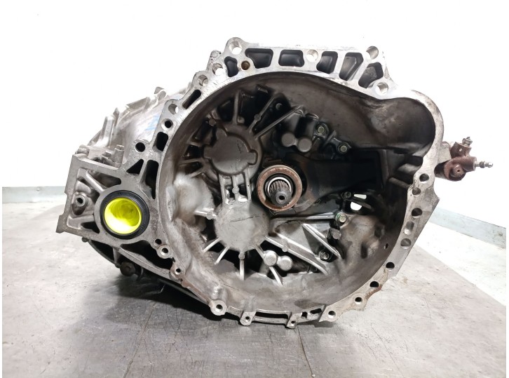 Recambio de caja cambios para toyota avensis sedán (_t25_) 2.0 d-4d (adt250_) referencia OEM IAM 303002D151 