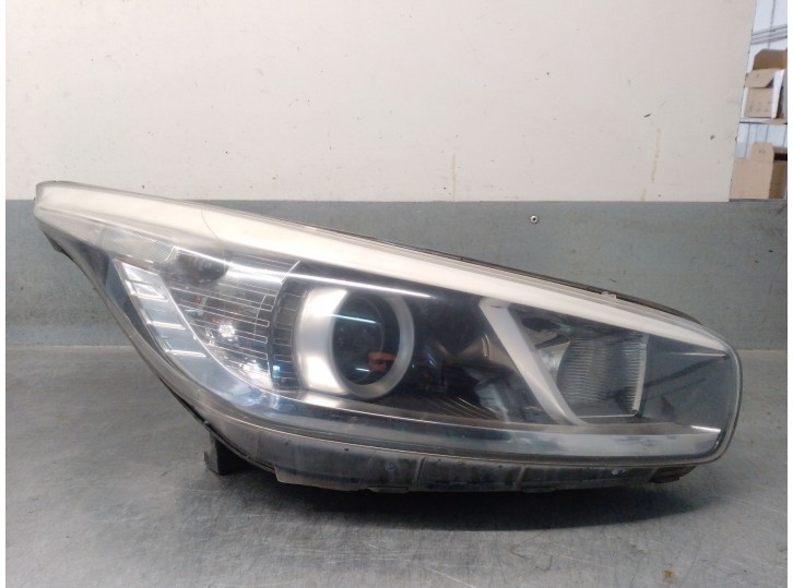 Recambio de faro derecho para kia pro cee´d (jd) 1.4 cvvt referencia OEM IAM 92102A2340 92102A2340 