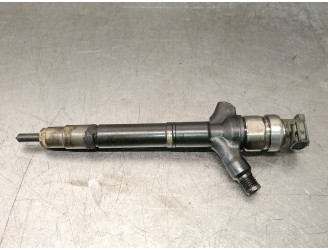 Recambio de inyector para toyota avensis sedán (_t25_) 2.0 d-4d (adt250_) referencia OEM IAM 236700R030 