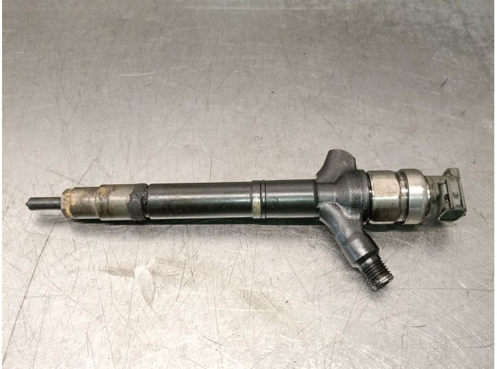 Recambio de inyector para toyota avensis sedán (_t25_) 2.0 d-4d (adt250_) referencia OEM IAM 236700R030 