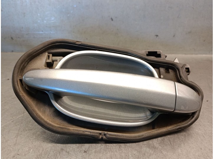 Replacement rear left exterior door handle for BMW Series 5 saloon (E60) 3.0 turbodiesel cat OEM IAM reference 51217034543 
