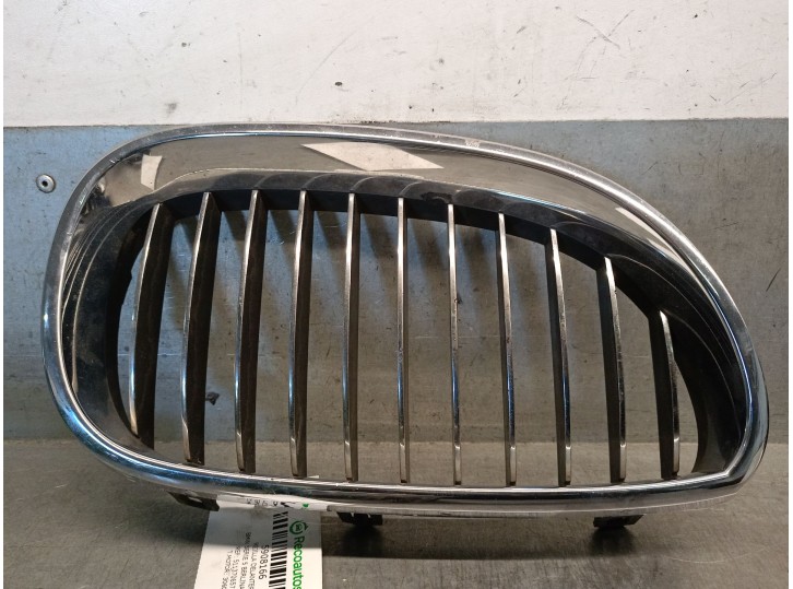 Recambio de rejilla delantera para bmw serie 5 berlina (e60) 3.0 turbodiesel cat referencia OEM IAM 51137065702 51137065702 