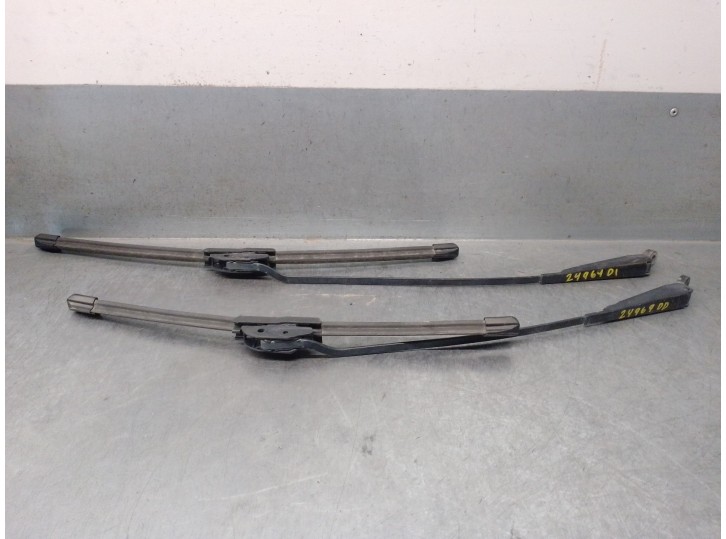 Recambio de brazo limpia delantero derecho para opel combo (corsa b) 1.7 diesel referencia OEM IAM 90386267 1272496 