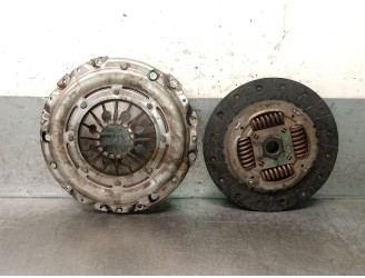 Recambio de kit embrague para fiat grande punto (199_) 1.9 d multijet referencia OEM IAM 55220828 55220828 