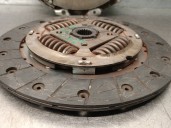 Recambio de kit embrague para fiat grande punto (199_) 1.9 d multijet referencia OEM IAM 55220828 55220828 