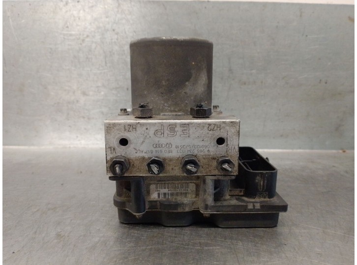 Recambio de abs para audi a4 b7 (8ec) 3.2 fsi quattro referencia OEM IAM 8E0614517AL 8E0614517BJ 