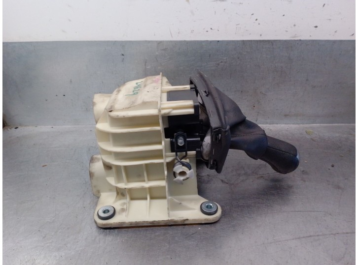 Replacement gear shift lever for Ford Focus C-Max (CAP) 1.6 TDCi CAT OEM IAM reference 7M5R7C453LAB 1543478 