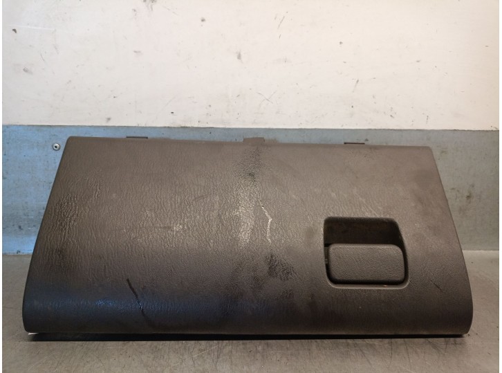 Recambio de guantera para jeep gr.cherokee (wj/wg) 3.1 td cat referencia OEM IAM 55116052AB 5EY381AZAB 