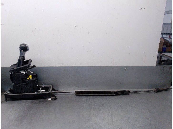 Recambio de palanca cambio para audi a3 sportback (8va, 8vf) 1.5 tfsi referencia OEM IAM 8V1713023AF 8V1713023AF 