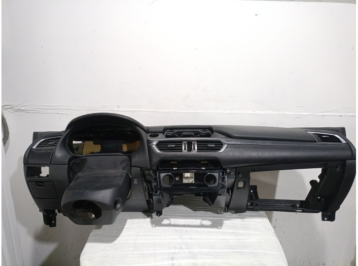 Recambio de salpicadero para mazda 6 sedán (gj, gl) 2.2 d (gj2fp) referencia OEM IAM GMG56035002 GMG56035002 