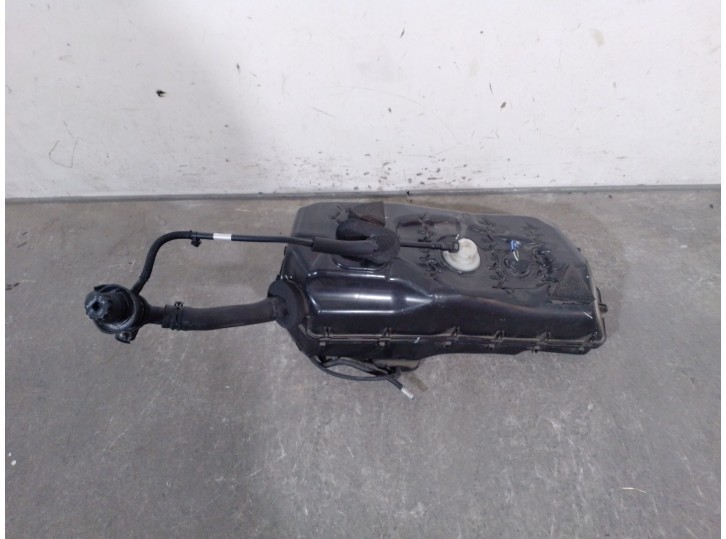 Recambio de deposito combustible para jaguar xe (x760) 2.0 d referencia OEM IAM JX735J228AD T2H28597 