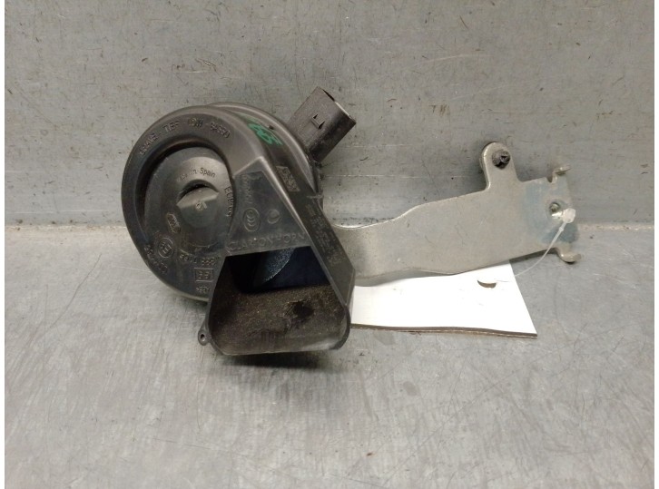 Recambio de claxon para audi a3 sportback (8va, 8vf) 1.5 tfsi referencia OEM IAM 8V0951210D 8V0951210D 