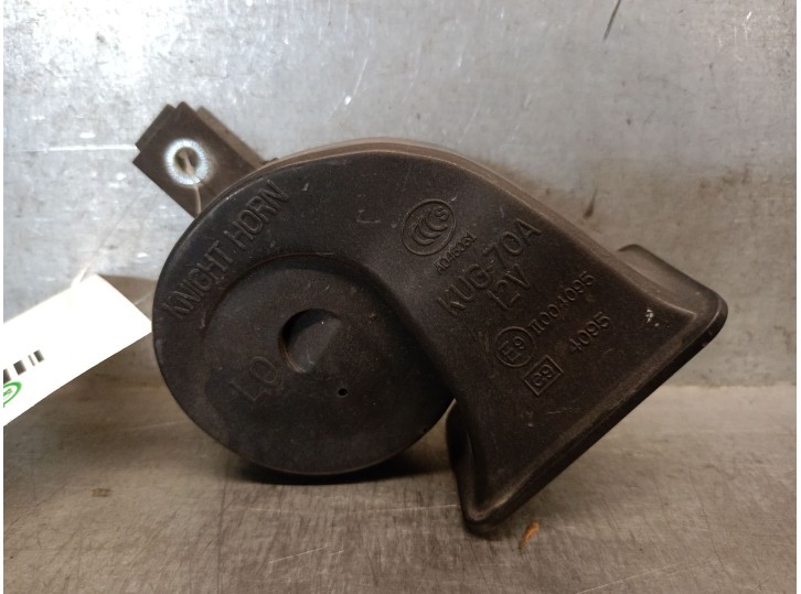 Recambio de claxon para mazda 6 sedán (gj, gl) 2.2 d (gj2fp) referencia OEM IAM KD356679YA KD356679YA 