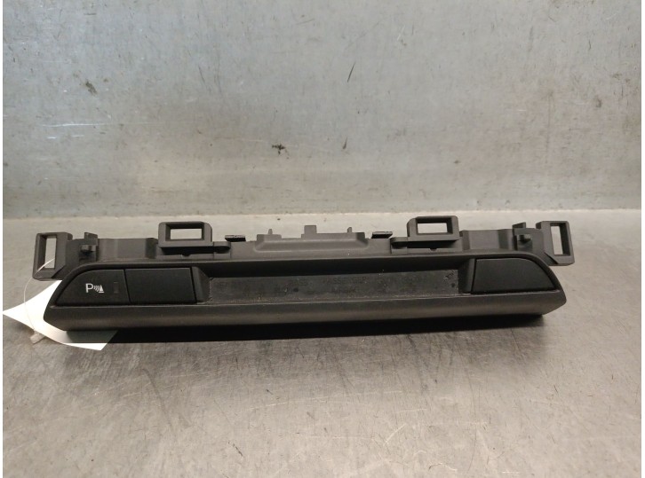 Recambio de pantalla multifuncion para mazda 6 sedán (gj, gl) 2.2 d (gj2fp) referencia OEM IAM GMM655260 GMM655260 