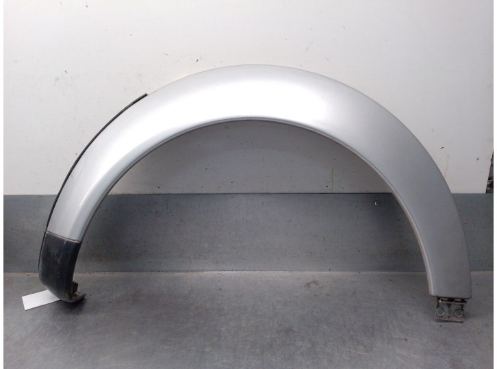 Recambio de aletin trasero derecho para audi a2 (8z0) 1.2 tdi referencia OEM IAM 8Z0853818 8Z0853818 